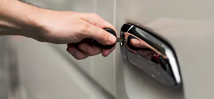 Why Choose Our Auto Locksmith Team in New York, NY?